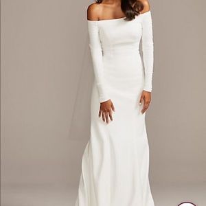 David’s Bridal Long Sleeve Wedding Dress